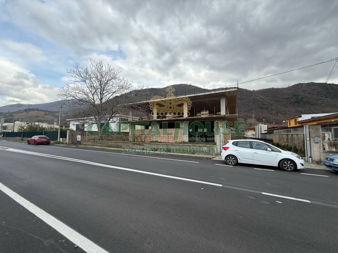 Lagerhaus in Siano, Italy 1397m², Nr. 116619