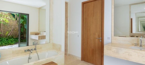 6 غرف نوم فيلا في Casares, Spain رقم 183883 21