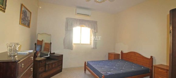 Дом с 3 спальнями в Марсаскала, Мальта № 8071 3