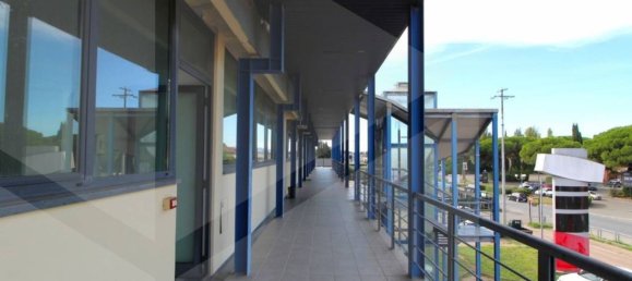 50m² Office in Bientina, Italy No. 26973 8