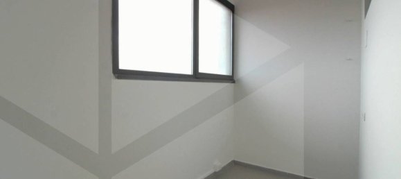 50m² Office in Bientina, Italy No. 26973 5