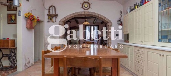 3 bedrooms House in Portogruaro, Italy No. 260312 14