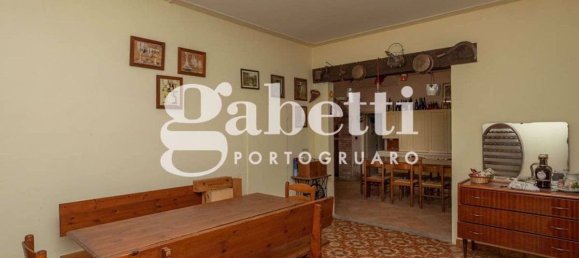 3 bedrooms House in Portogruaro, Italy No. 260312 13