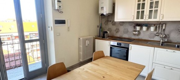 3 bedrooms Apartment in Turin, Italy No. 380319 5