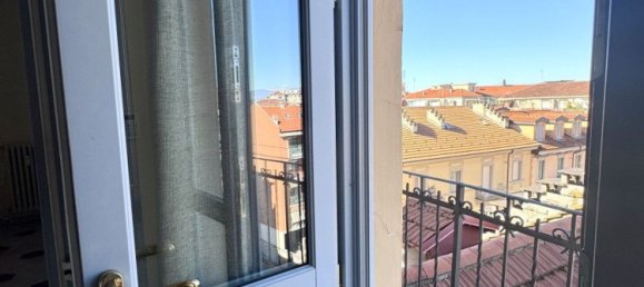 3 bedrooms Apartment in Turin, Italy No. 380319 22