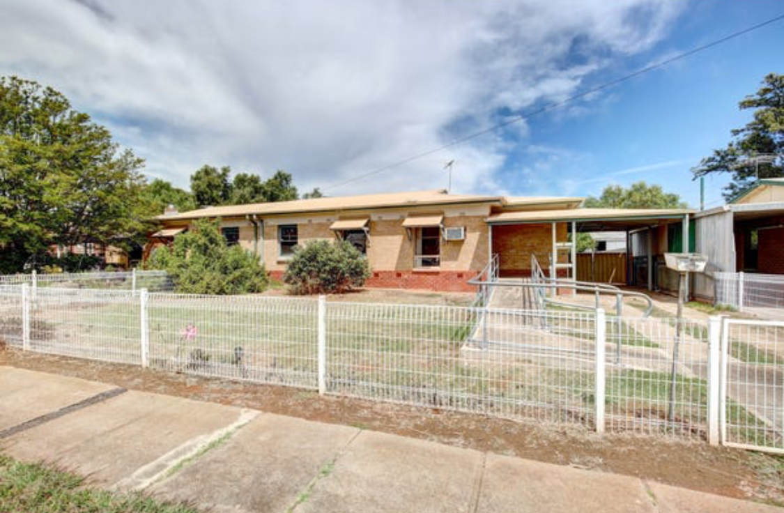 4 chambres Maison à Elizabeth Downs, Australia No. 101