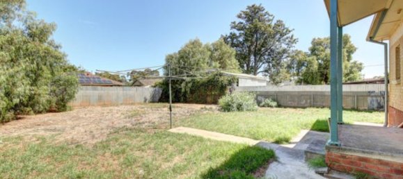 4 chambres Maison à Elizabeth Downs, Australia No. 101 2