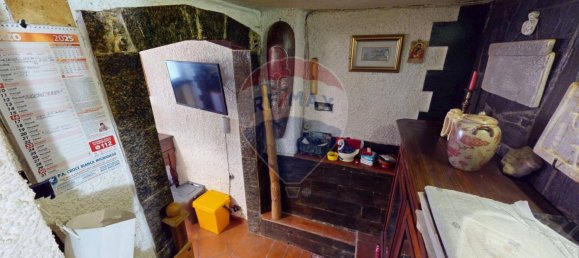 2 Schlafzimmer Wohnung in Mignanego, Italy, Nr. 352432 10