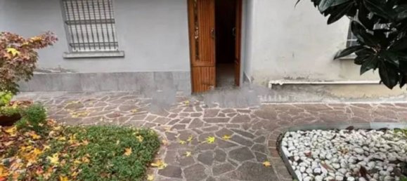 4 rooms House in Carpi, Italy No. 9984 8
