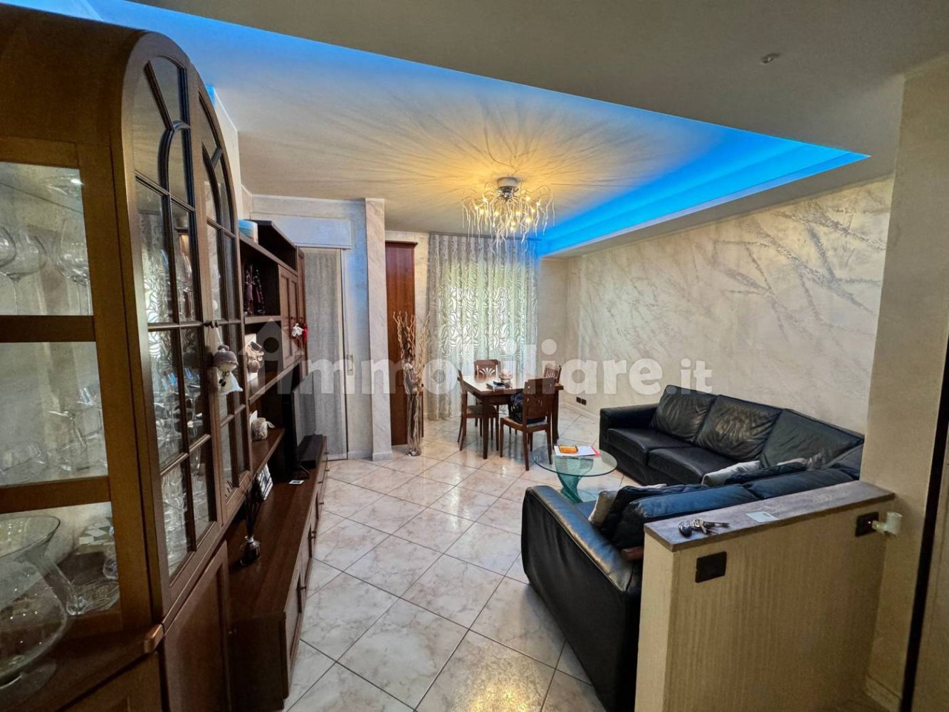 Apartamento T3 em Cinisello Balsamo, Italy N.º 277033