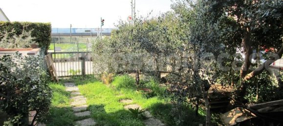 5 rooms House in San Giuliano Terme, Italy No. 57183 20