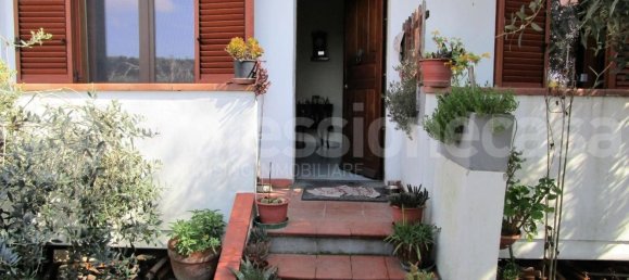 5 rooms House in San Giuliano Terme, Italy No. 57183 2