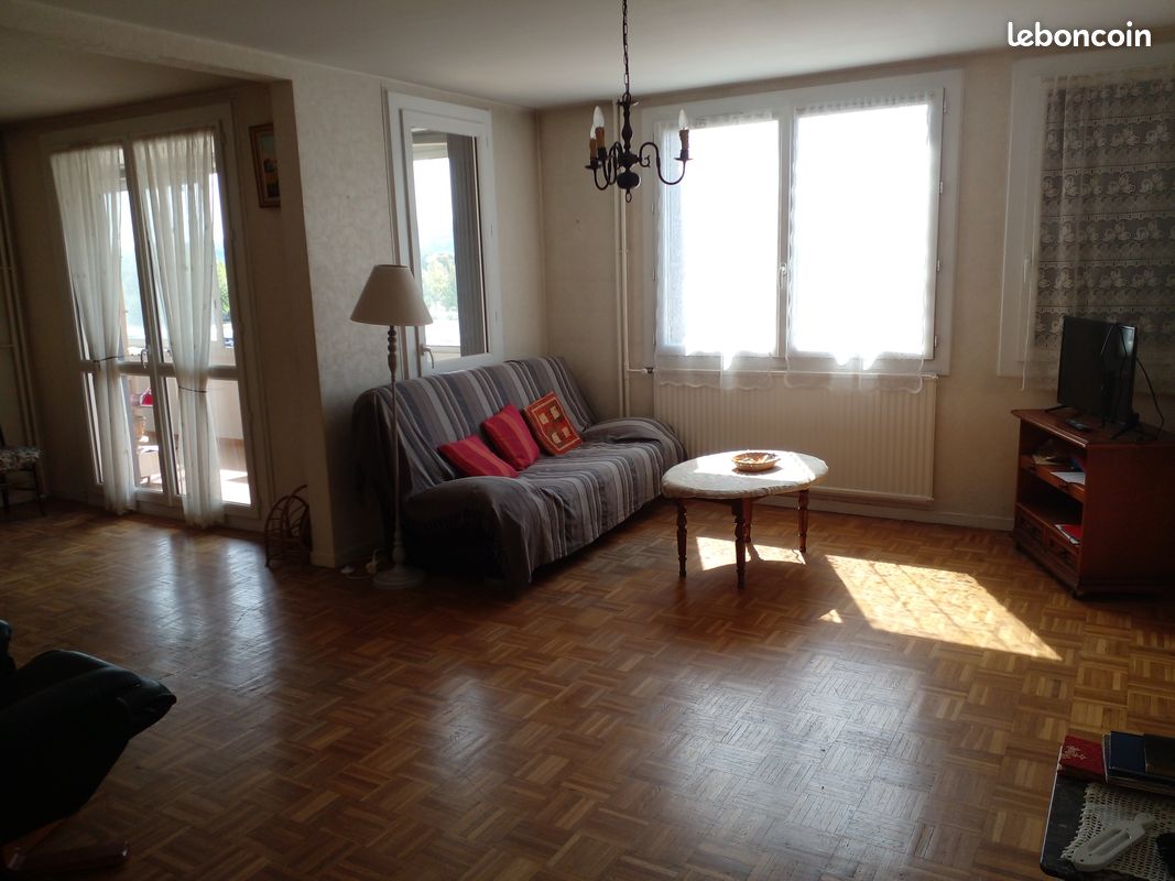 Квартира с 3 спальнями в Валанс, Франция № 285127