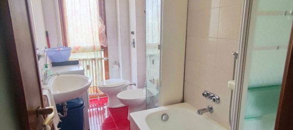 2 Schlafzimmer Wohnung in Cornaredo, Italy, Nr. 357999 9