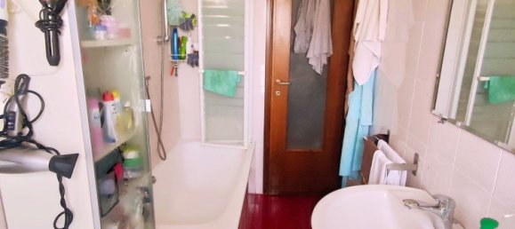 2 Schlafzimmer Wohnung in Cornaredo, Italy, Nr. 357999 8