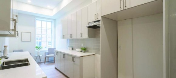 2 bedrooms House in Mississauga, Canada No. 890 9