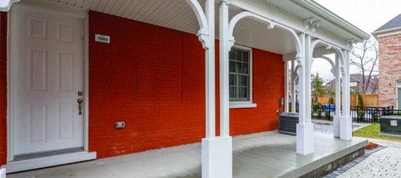 2 bedrooms House in Mississauga, Canada No. 890 4