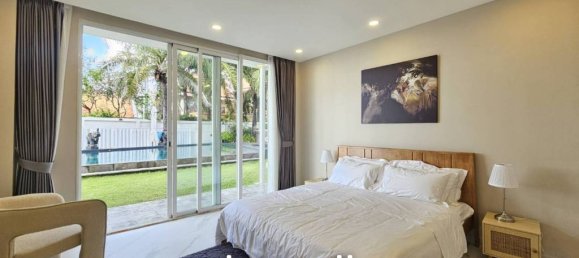 Villa de 10 dormitorios en Sattahip, Thailand No. 26506 3