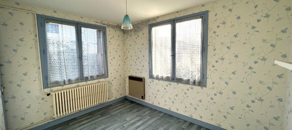 2 bedrooms House in Chabris, France No. 42353 5