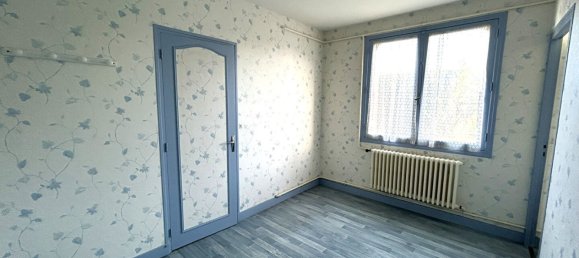 2 bedrooms House in Chabris, France No. 42353 6