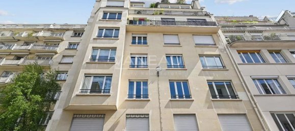 2 bedrooms Apartment in Paris, France No. 128639 14