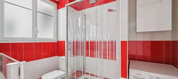 2 bedrooms Apartment in Paris, France No. 128639 11