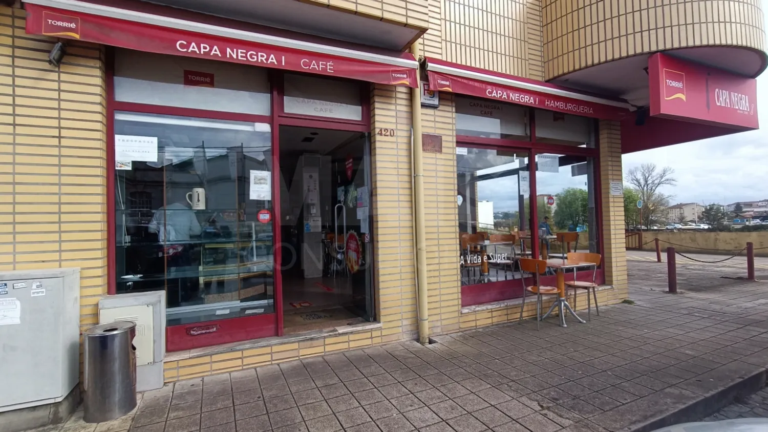 1 room Commercial property in Rio Tinto, Portugal No. 192443