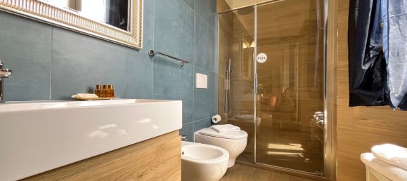 2 Schlafzimmer Wohnung in Florence, Italy, Nr. 379044 15