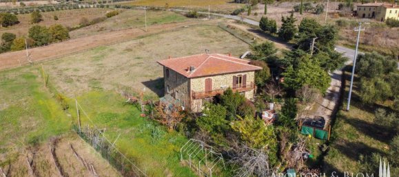 6 bedrooms Villa in Trequanda, Italy No. 54328 13