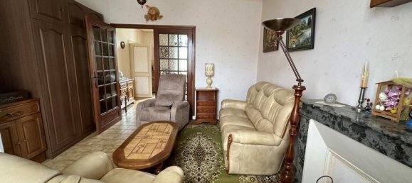 3 bedrooms House in Vierzon, France No. 63824 3