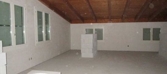 3 bedrooms Apartment in Besana in Brianza, Italy No. 373810 17