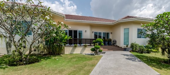 4 bedrooms Cafe / restaurant in Pattaya, Thailand No. 4090 4