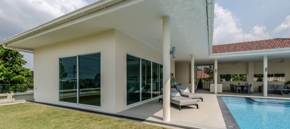 4 bedrooms Cafe / restaurant in Pattaya, Thailand No. 4090 25