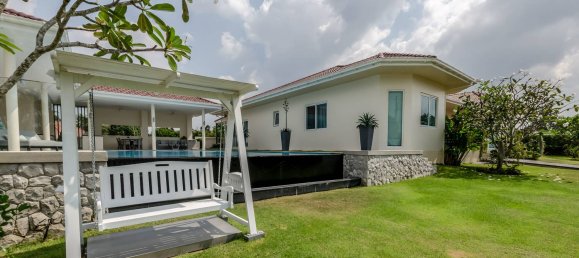 4 bedrooms Cafe / restaurant in Pattaya, Thailand No. 4090 2