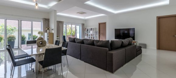 4 bedrooms Cafe / restaurant in Pattaya, Thailand No. 4090 24