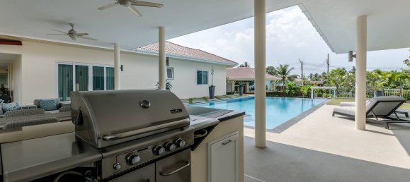 4 bedrooms Cafe / restaurant in Pattaya, Thailand No. 4090 6