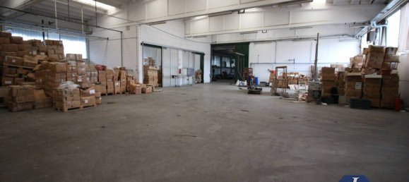 4-salle Entrepôt à Arcisate, Italy No. 117202 6