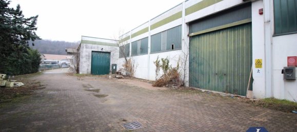 4-salle Entrepôt à Arcisate, Italy No. 117202 2