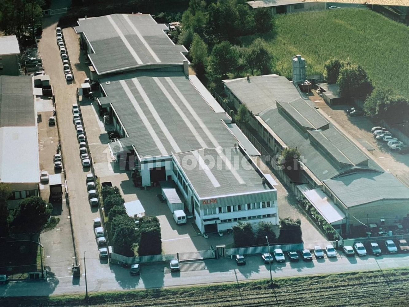 4-salle Entrepôt à Arcisate, Italy No. 117202