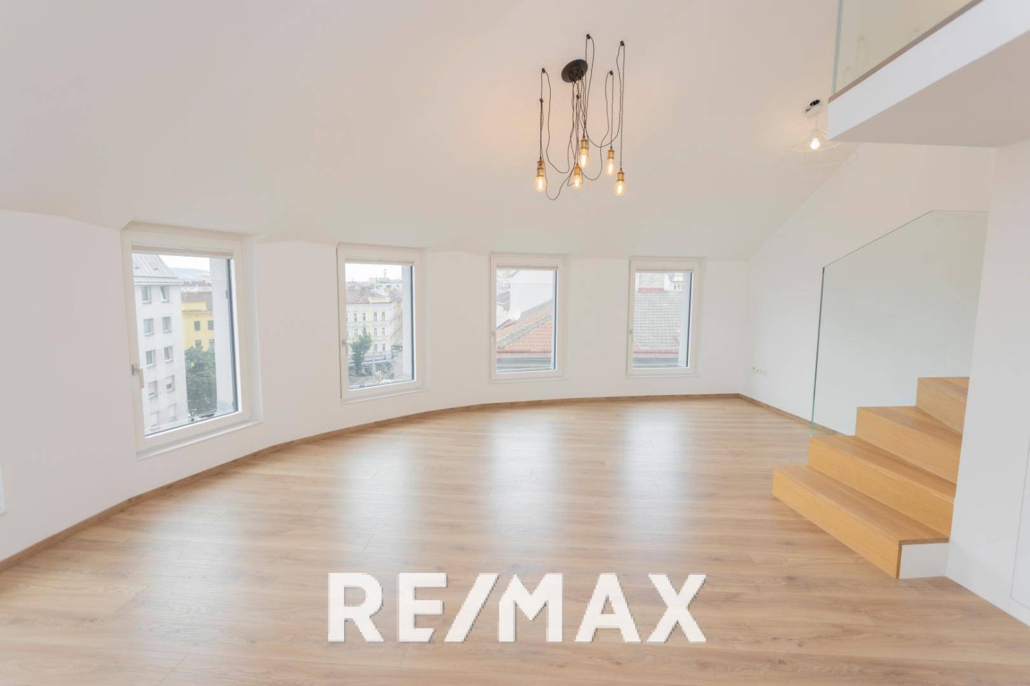 2 bedrooms Duplex in Favoriten, Austria No. 199051