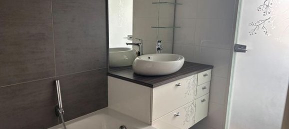 4 Schlafzimmer Wohnung in Montmorency, France, Nr. 301807 10