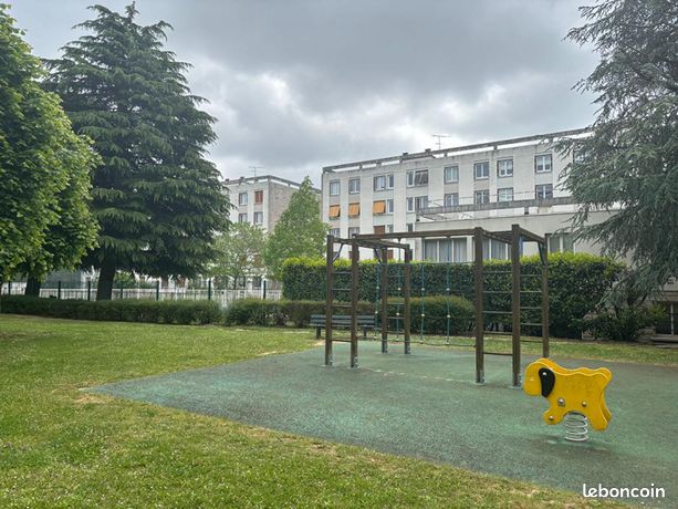 4 Schlafzimmer Wohnung in Montmorency, France, Nr. 301807