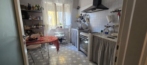 5 bedrooms Apartment in Pescara, Italy No. 372448 18