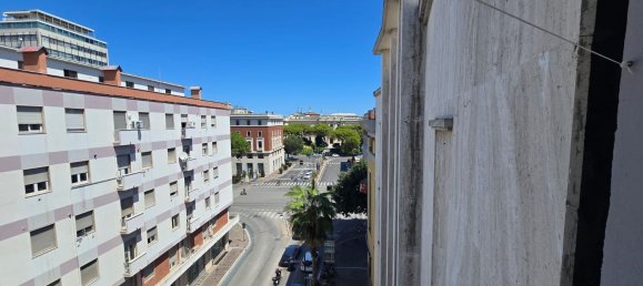 5 bedrooms Apartment in Pescara, Italy No. 372448 4