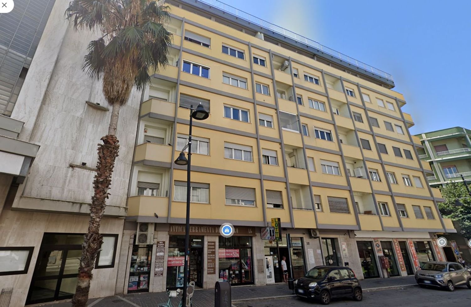 5 bedrooms Apartment in Pescara, Italy No. 372448