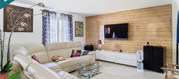 Casa de 6 dormitorios en Joue-les-Tours, France No. 228466 2