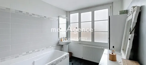 4 bedrooms House in Alencon, France No. 352884 9