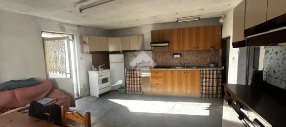 2 bedrooms House in Montemezzo, Italy No. 60193 3