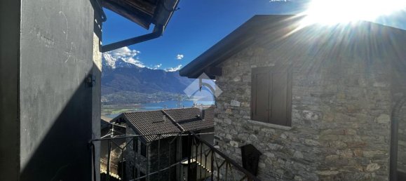 2 bedrooms House in Montemezzo, Italy No. 60193 7