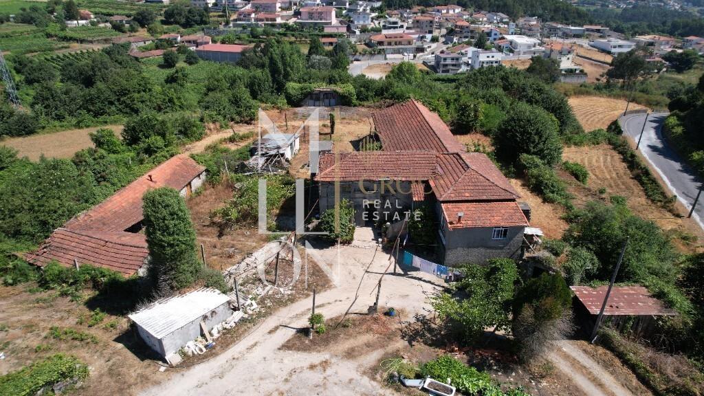 5 bedrooms House in Paredes, Portugal No. 270064